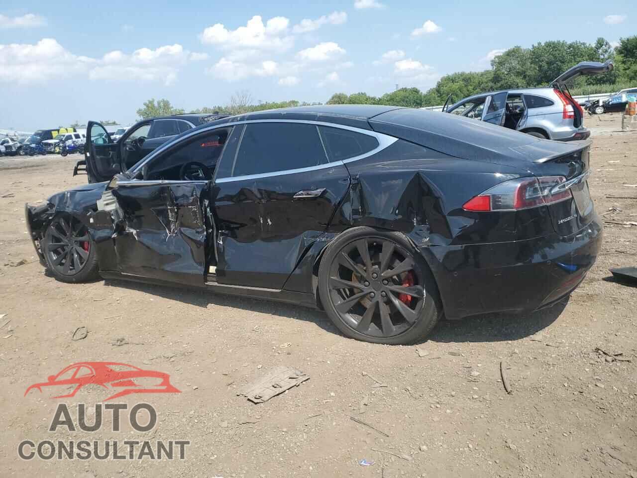 TESLA MODEL S 2017 - 5YJSA1E45HF200716