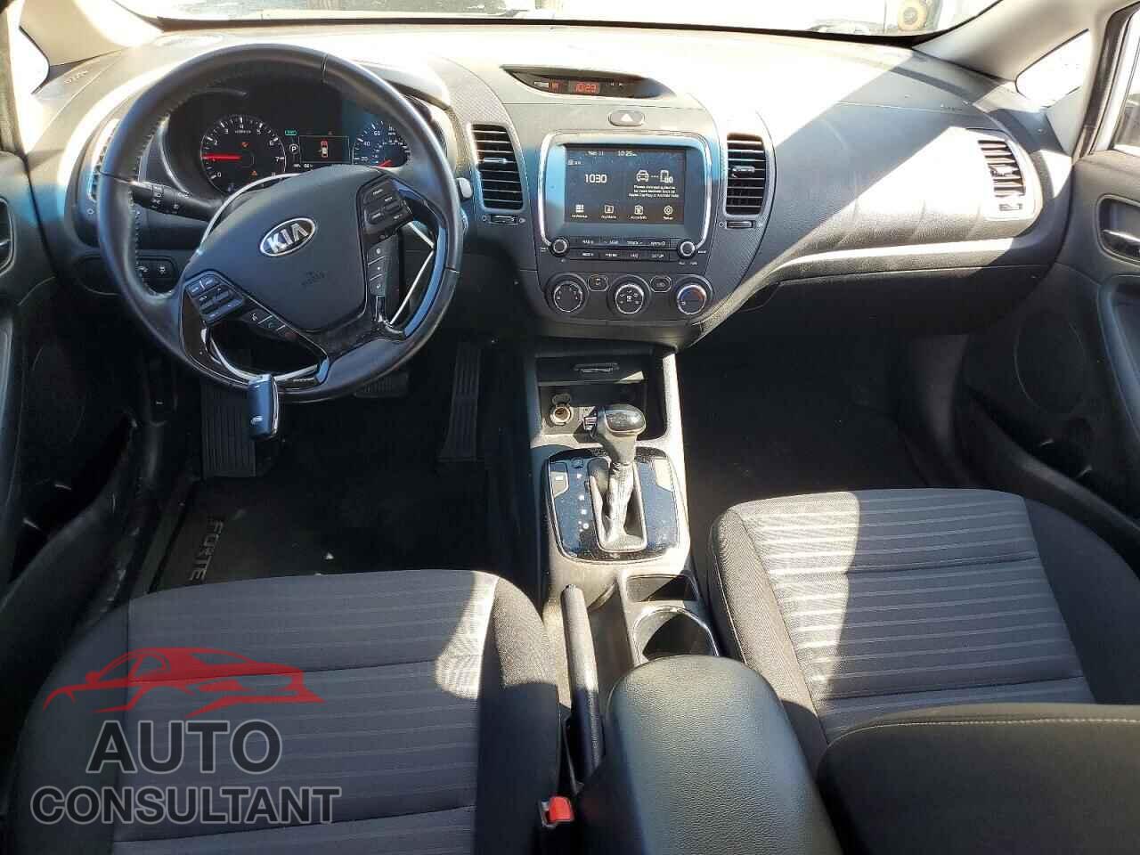 KIA FORTE 2017 - 3KPFL4A75HE031008
