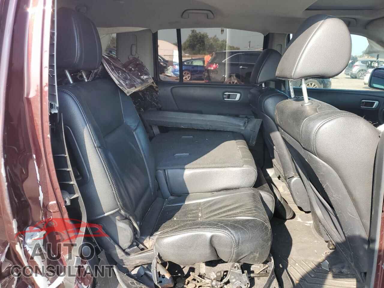 HONDA PILOT 2013 - 5FNYF4H56DB019331