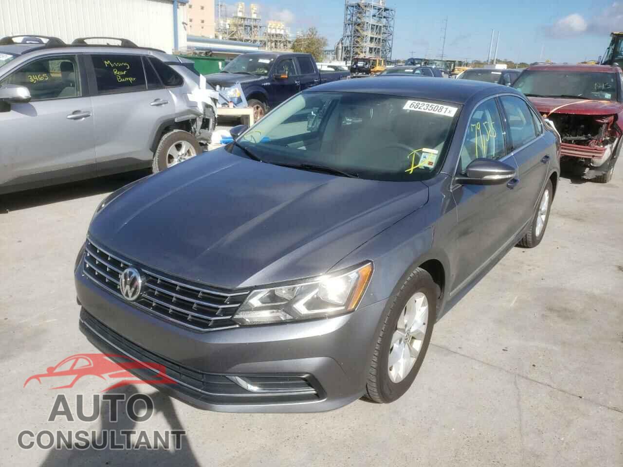 VOLKSWAGEN PASSAT 2017 - 1VWAT7A38HC086243