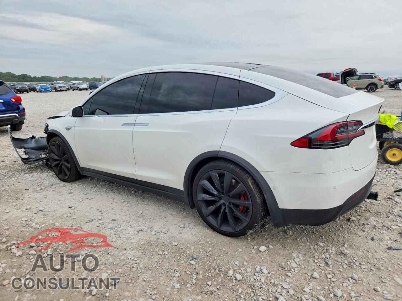 TESLA MODEL X 2016 - 5YJXCBE41GFS00247
