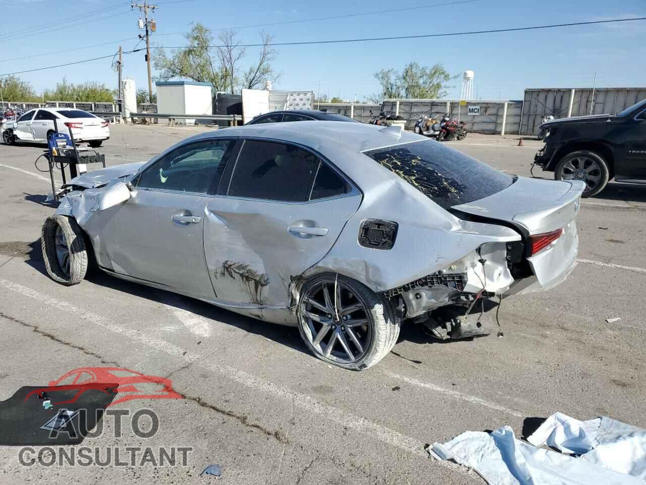 LEXUS IS 2017 - JTHBA1D2XH5052501