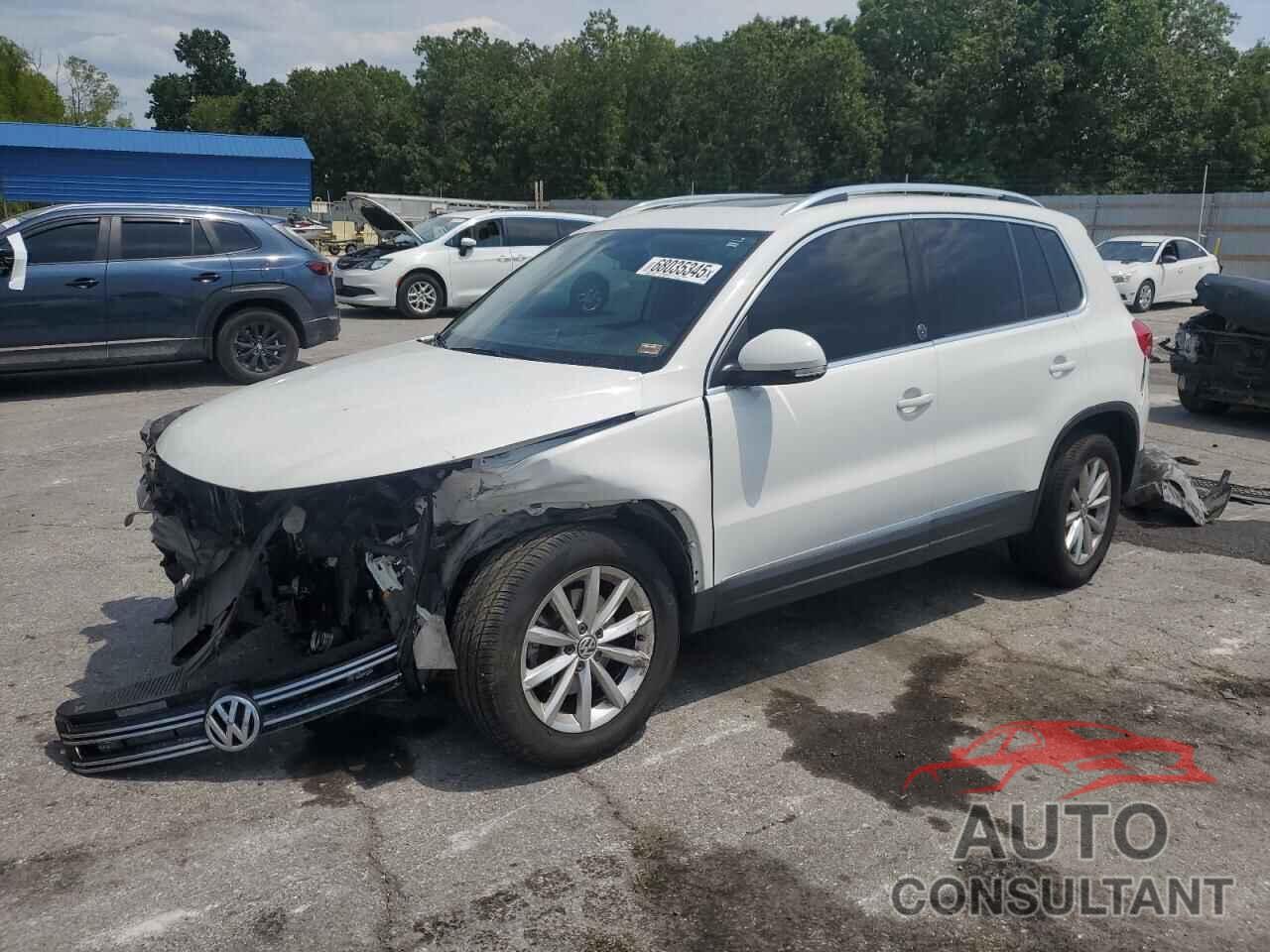 VOLKSWAGEN TIGUAN 2017 - WVGSV7AX2HK017523