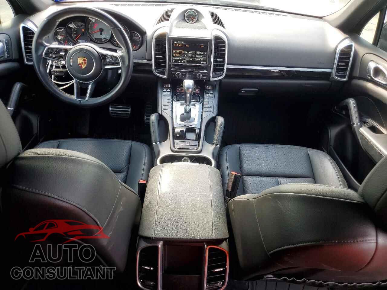 PORSCHE CAYENNE 2015 - WP1AB2A20FLA56701