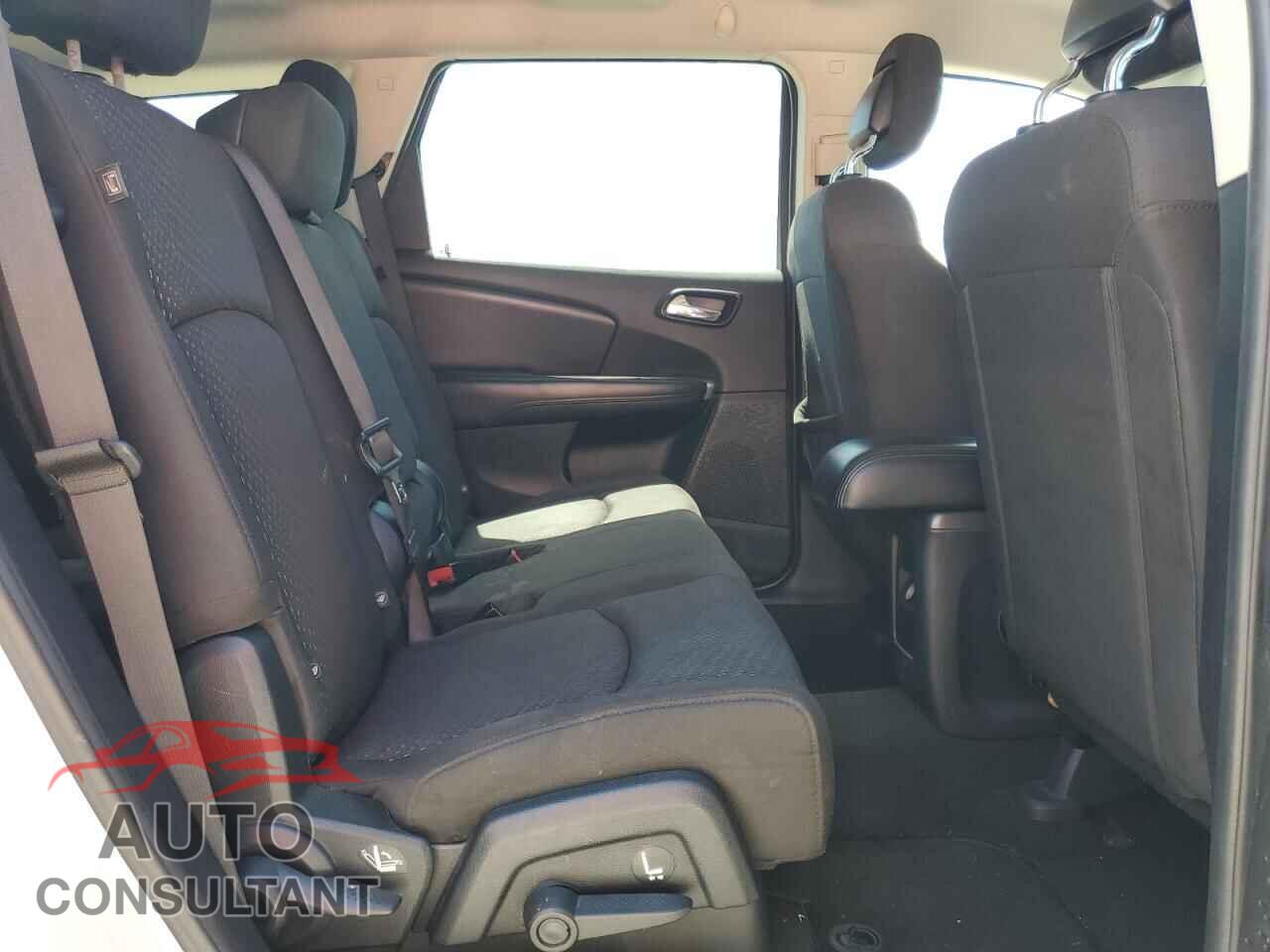 DODGE JOURNEY 2017 - 3C4PDCBB1HT547621