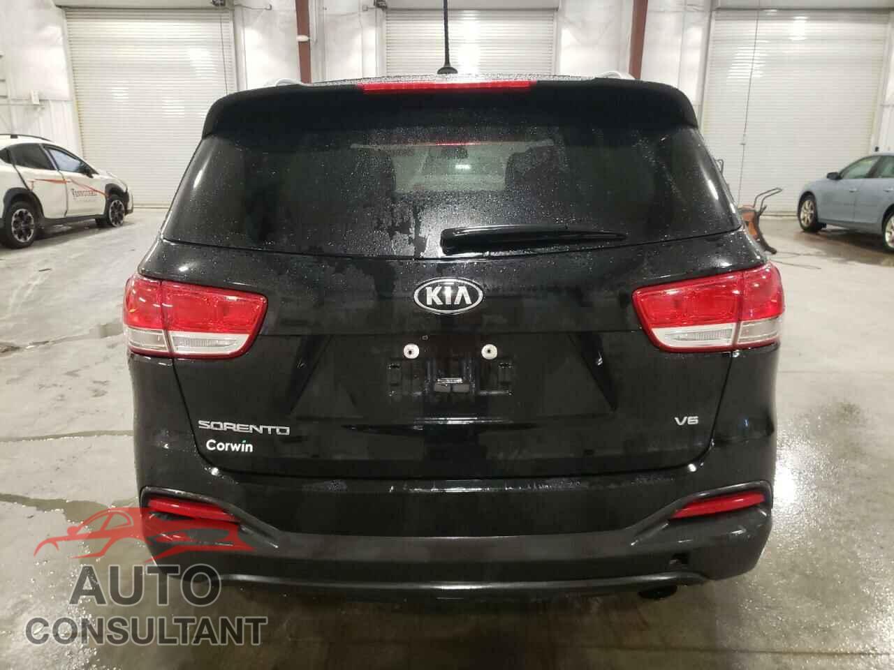 KIA SORENTO 2017 - 5XYPGDA59HG200957