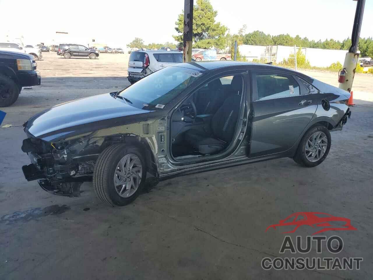 HYUNDAI ELANTRA 2024 - KMHLM4DG2RU686043