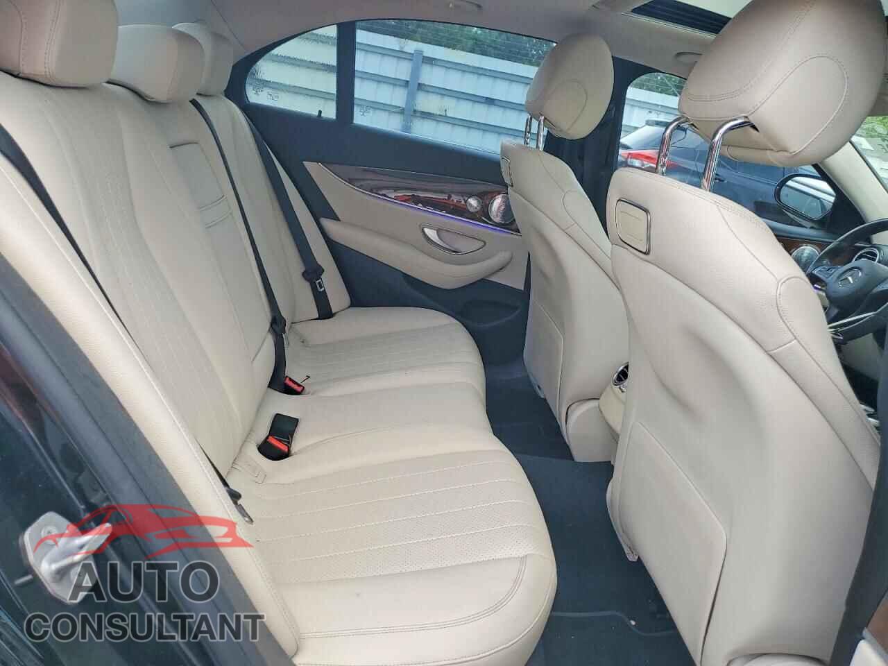 MERCEDES-BENZ E-CLASS 2018 - WDDZF4JB6JA327274