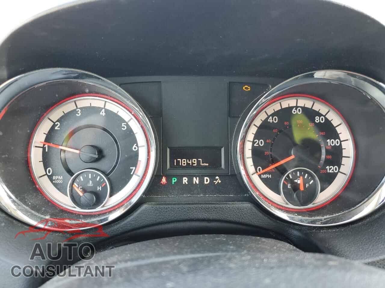 DODGE CARAVAN 2015 - 2C4RDGBG0FR669060