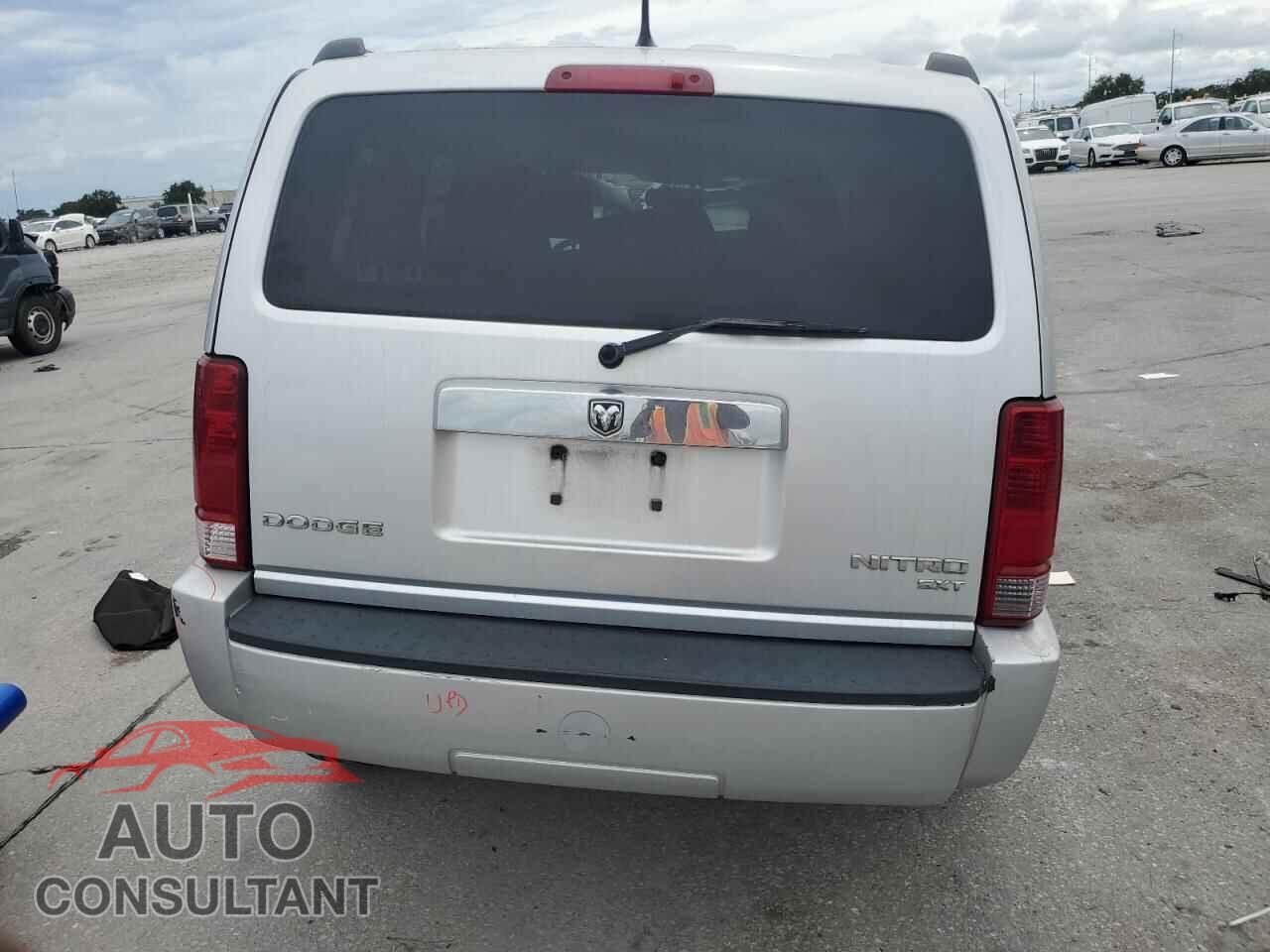 DODGE NITRO 2011 - 1D4PT5GK8BW561396