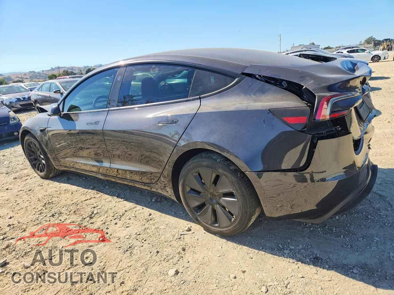 TESLA MODEL 3 2024 - 5YJ3E1EA0RF866141