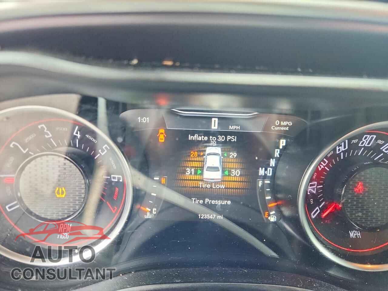 DODGE CHALLENGER 2019 - 2C3CDZGG0KH529461