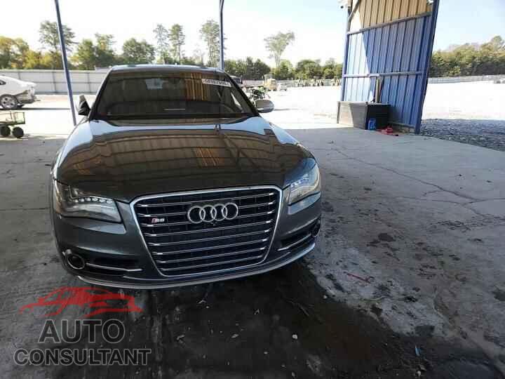 AUDI S8 2013 - WAUD2AFD1DN033932