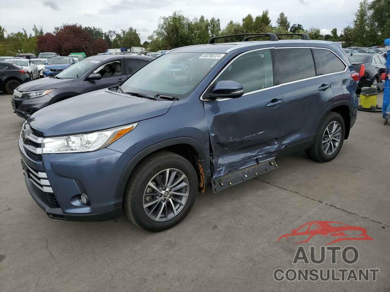 TOYOTA HIGHLANDER 2019 - 5TDJZRFH2KS986742