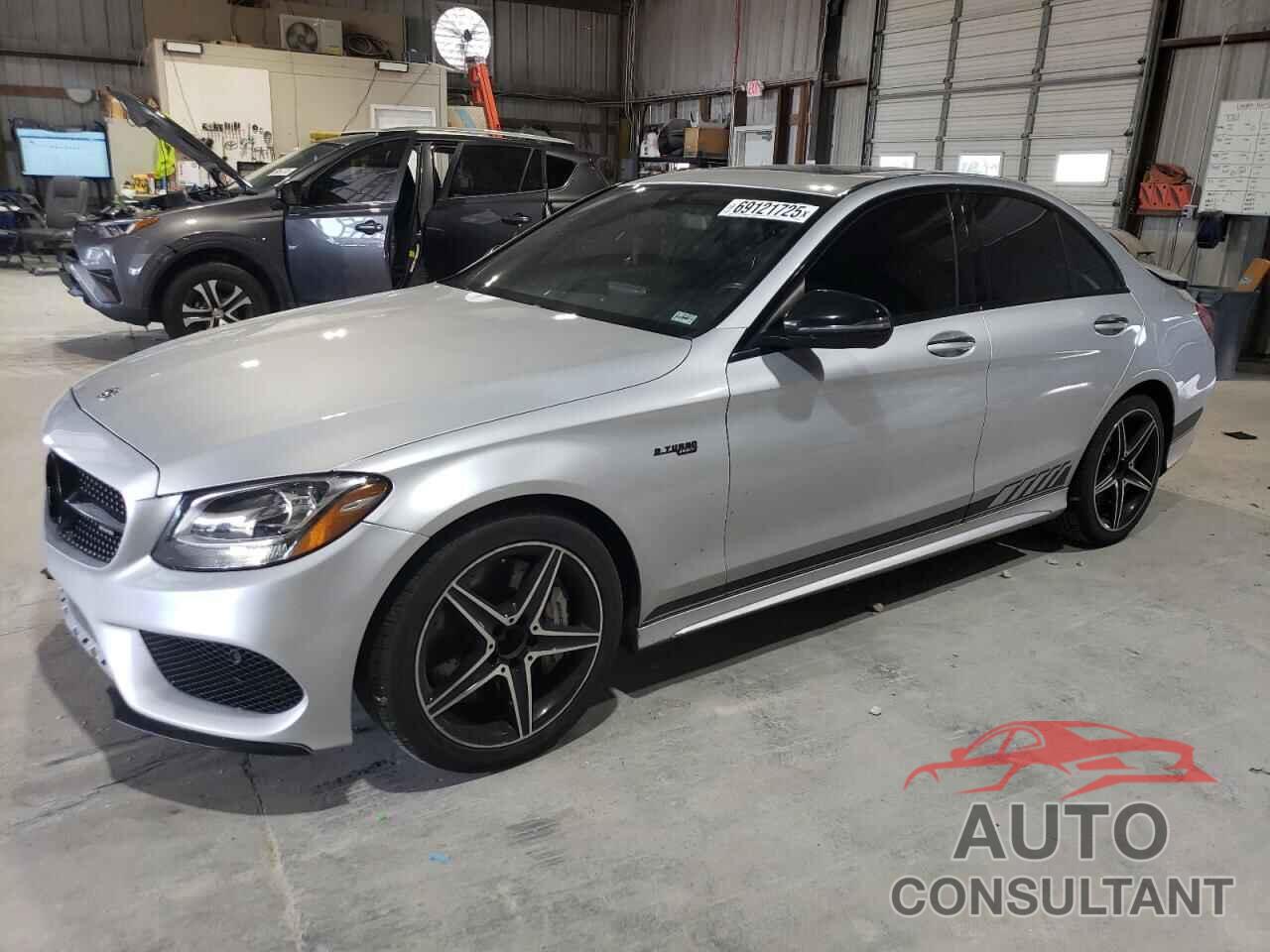 MERCEDES-BENZ C-CLASS 2018 - 55SWF6EB3JU268449
