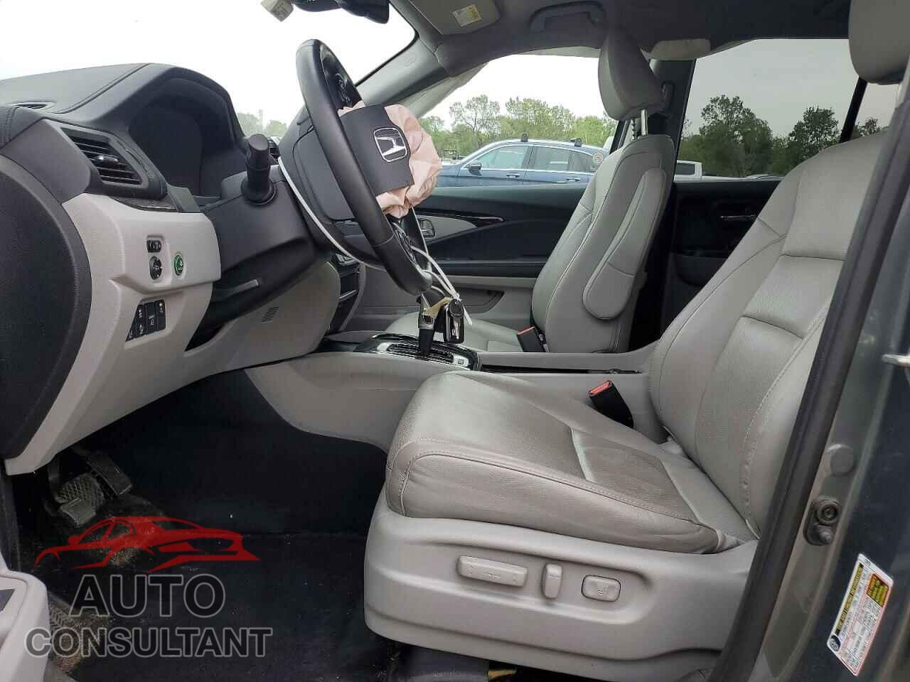 HONDA RIDGELINE 2017 - 5FPYK3F72HB012500