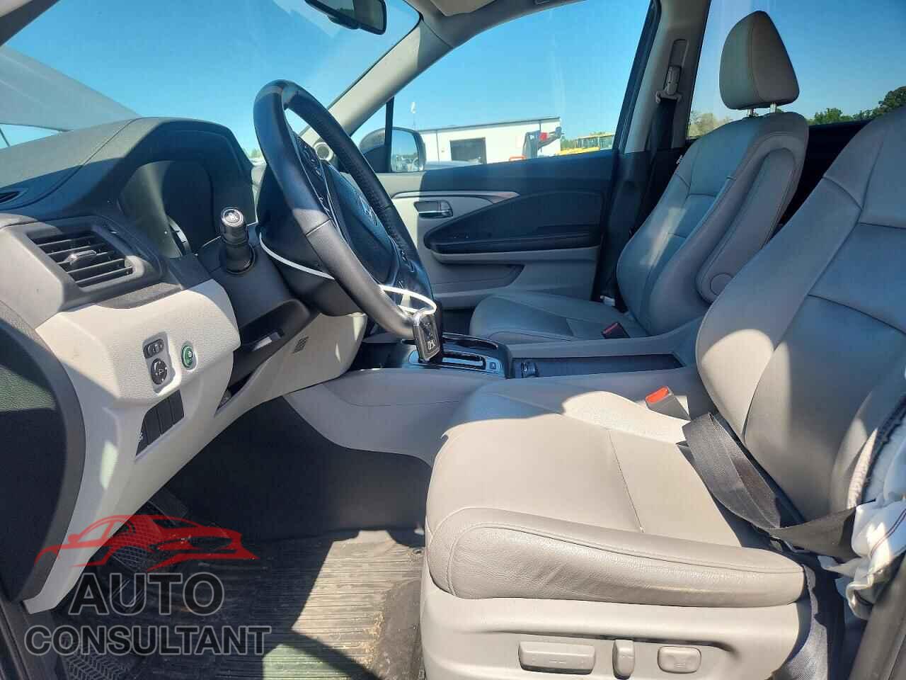 HONDA PILOT 2016 - 5FNYF5H57GB044250
