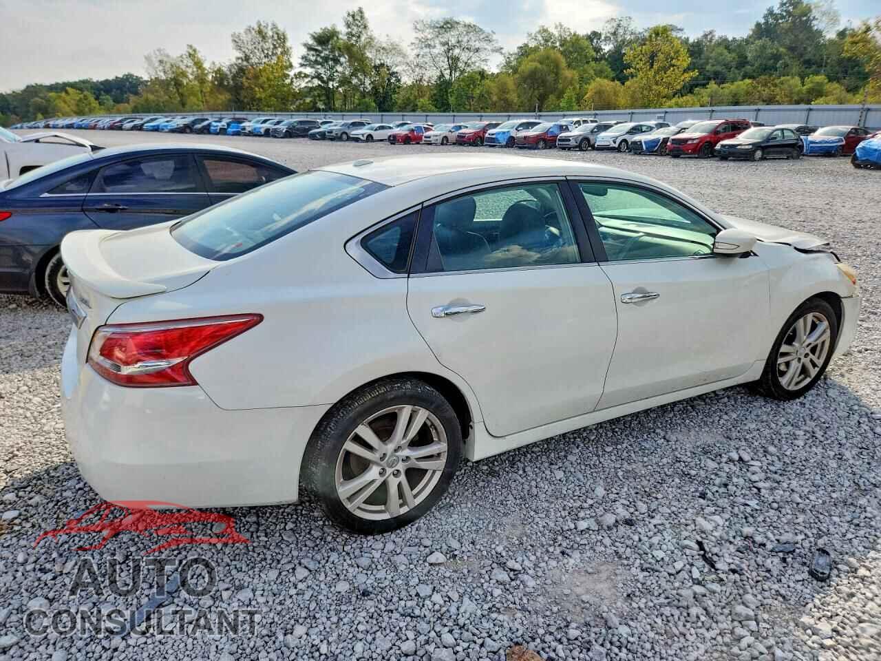NISSAN ALTIMA 2013 - 1N4BL3AP3DN472009