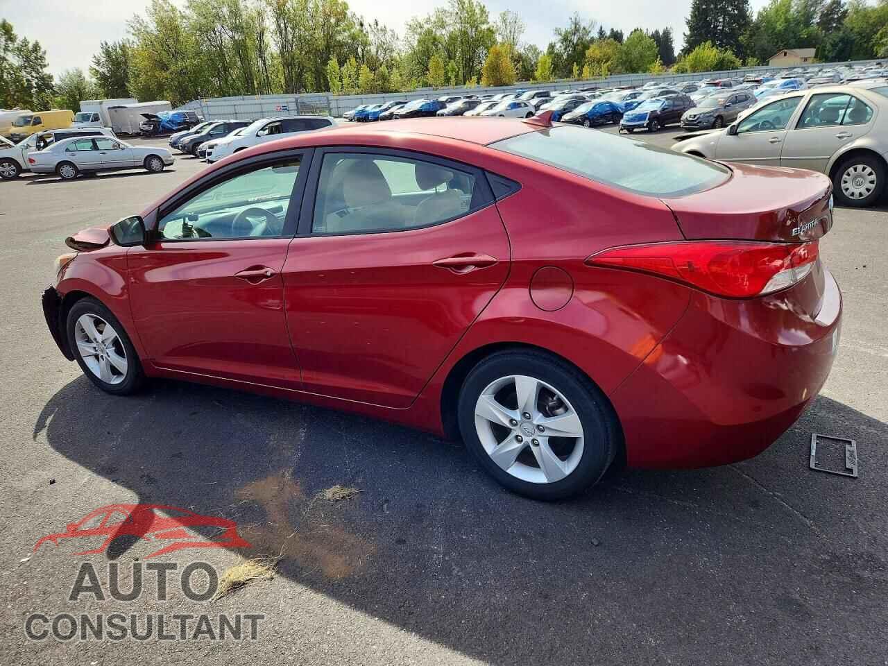 HYUNDAI ELANTRA 2013 - 5NPDH4AE3DH279898