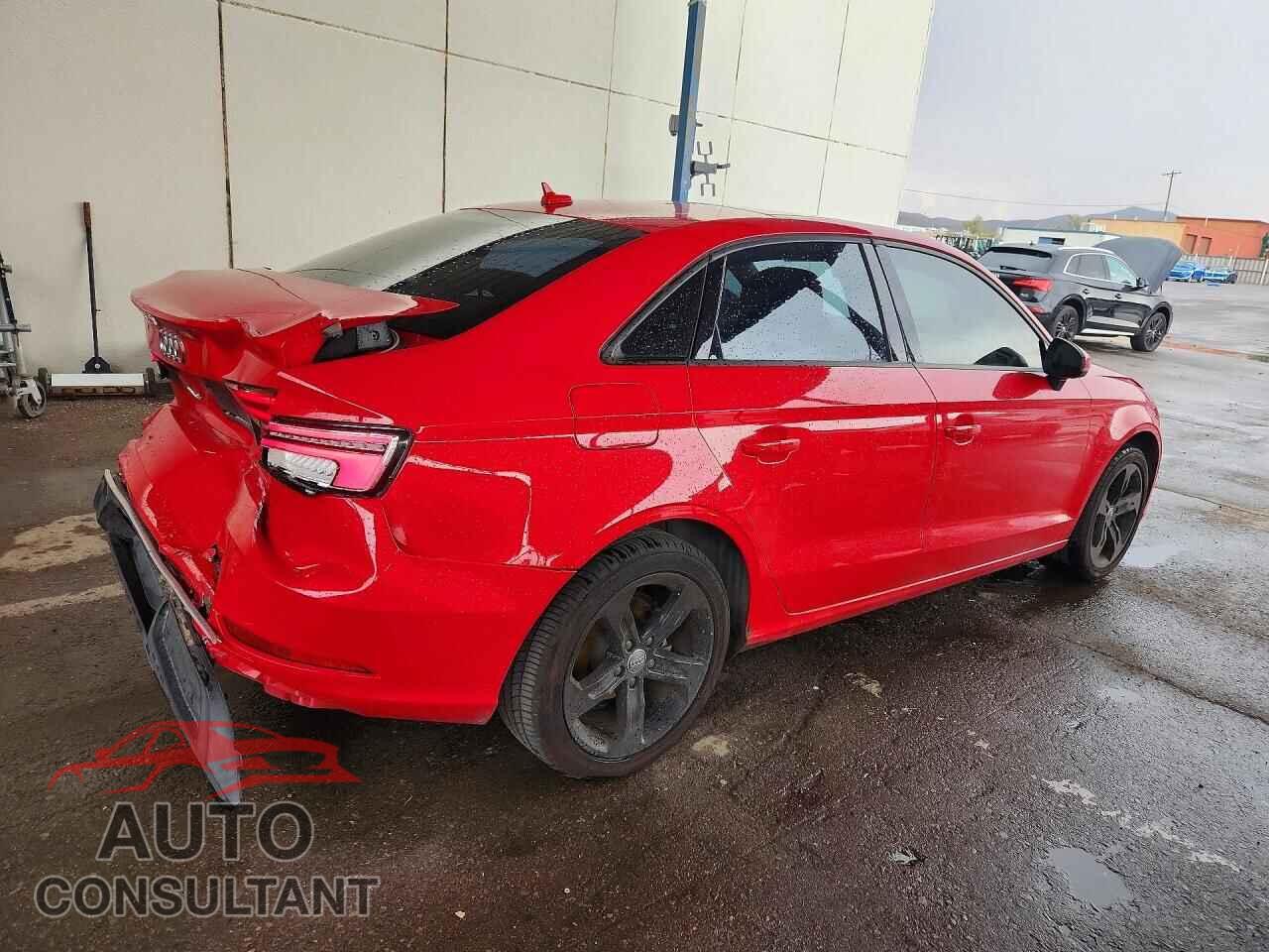AUDI A3 2018 - WAUAUGFF2J1047794