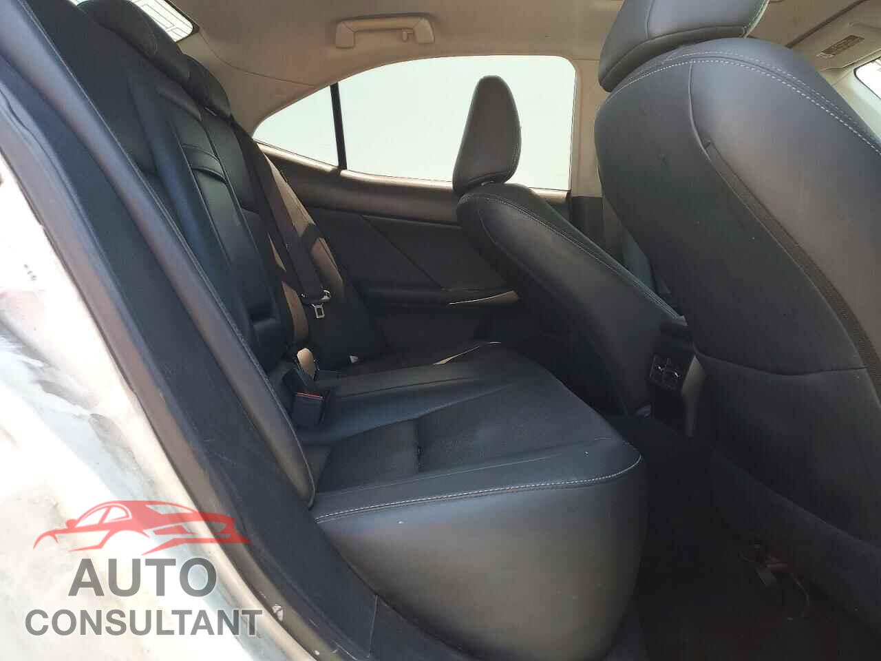 LEXUS IS 2016 - JTHBA1D20G5008375