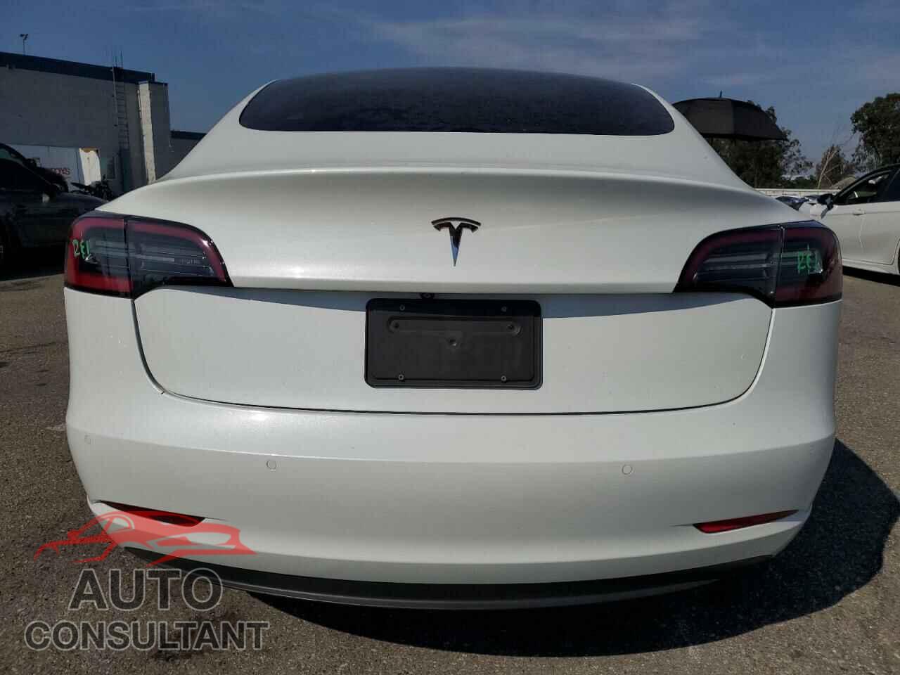 TESLA MODEL 3 2020 - 5YJ3E1EB2LF628193