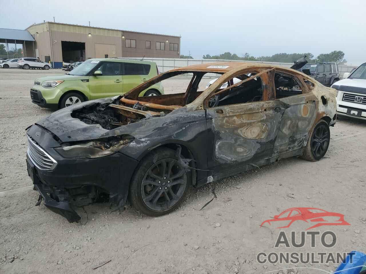 FORD FUSION 2018 - 3FA6P0H75JR237467