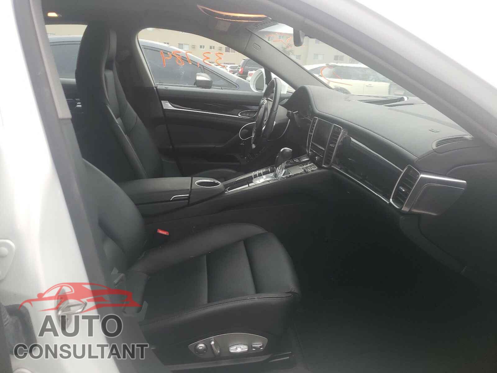 PORSCHE PANAMERA 2016 - WP0AA2A70GL004390