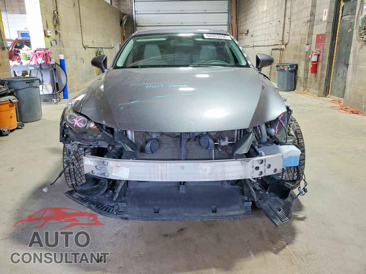 LEXUS IS 2014 - JTHCF1D24E5001528