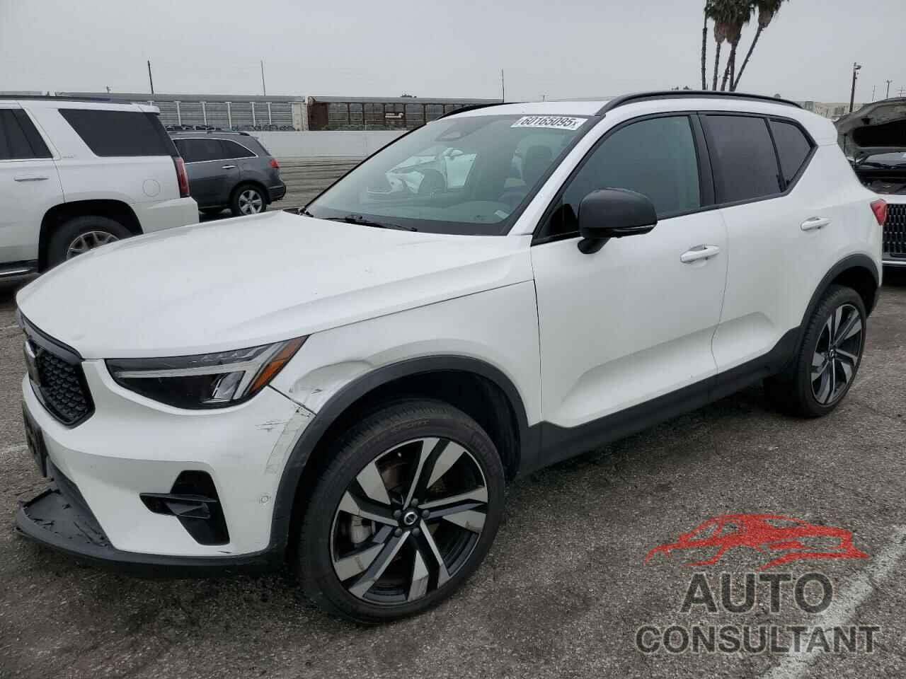VOLVO XC40 PLUS 2024 - YV4L12ULXR2285377