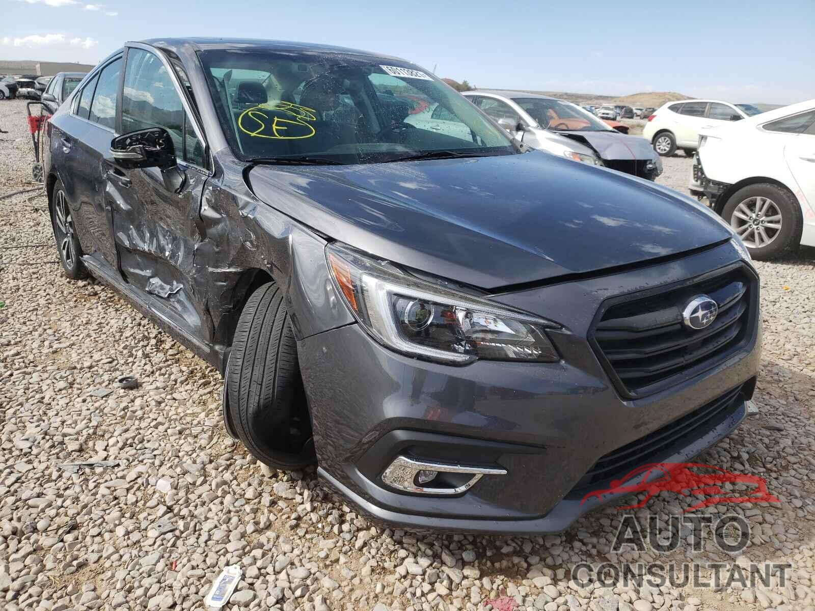 SUBARU LEGACY 2018 - 4S3BNAS64J3033844