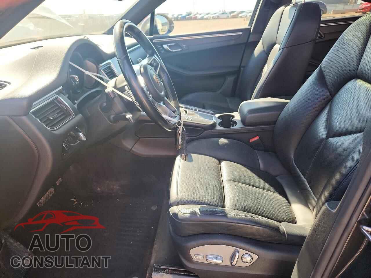 PORSCHE MACAN 2017 - WP1AA2A59HLB07709