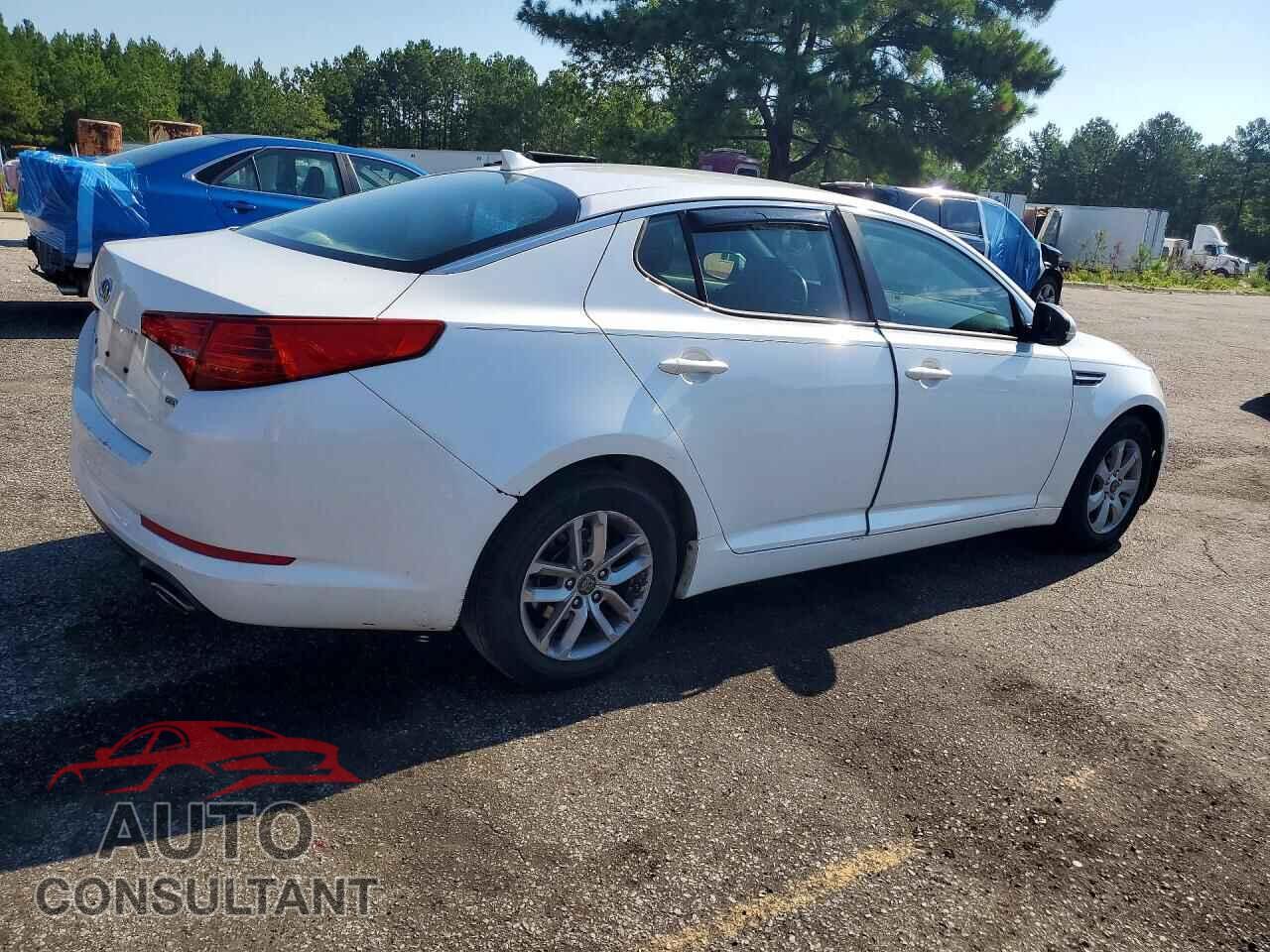 KIA OPTIMA 2011 - KNAGM4A78B5160152