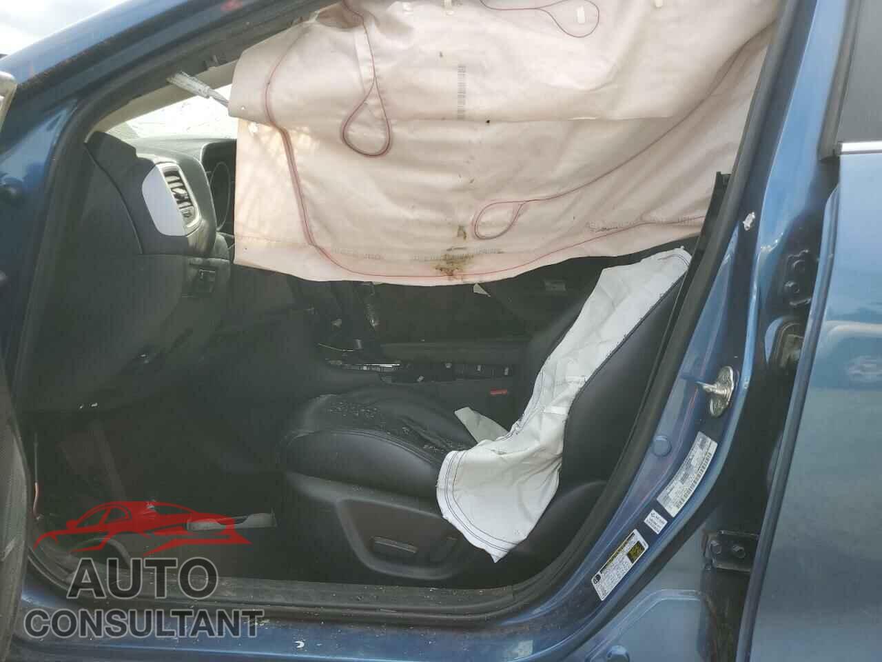 MAZDA 3 2017 - 3MZBN1V78HM113108