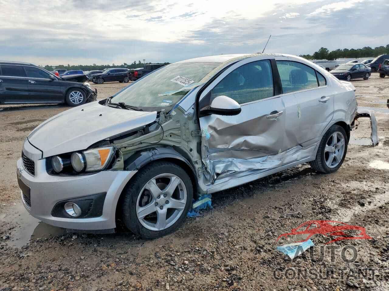 CHEVROLET SONIC 2016 - 1G1JE5SB7G4157876