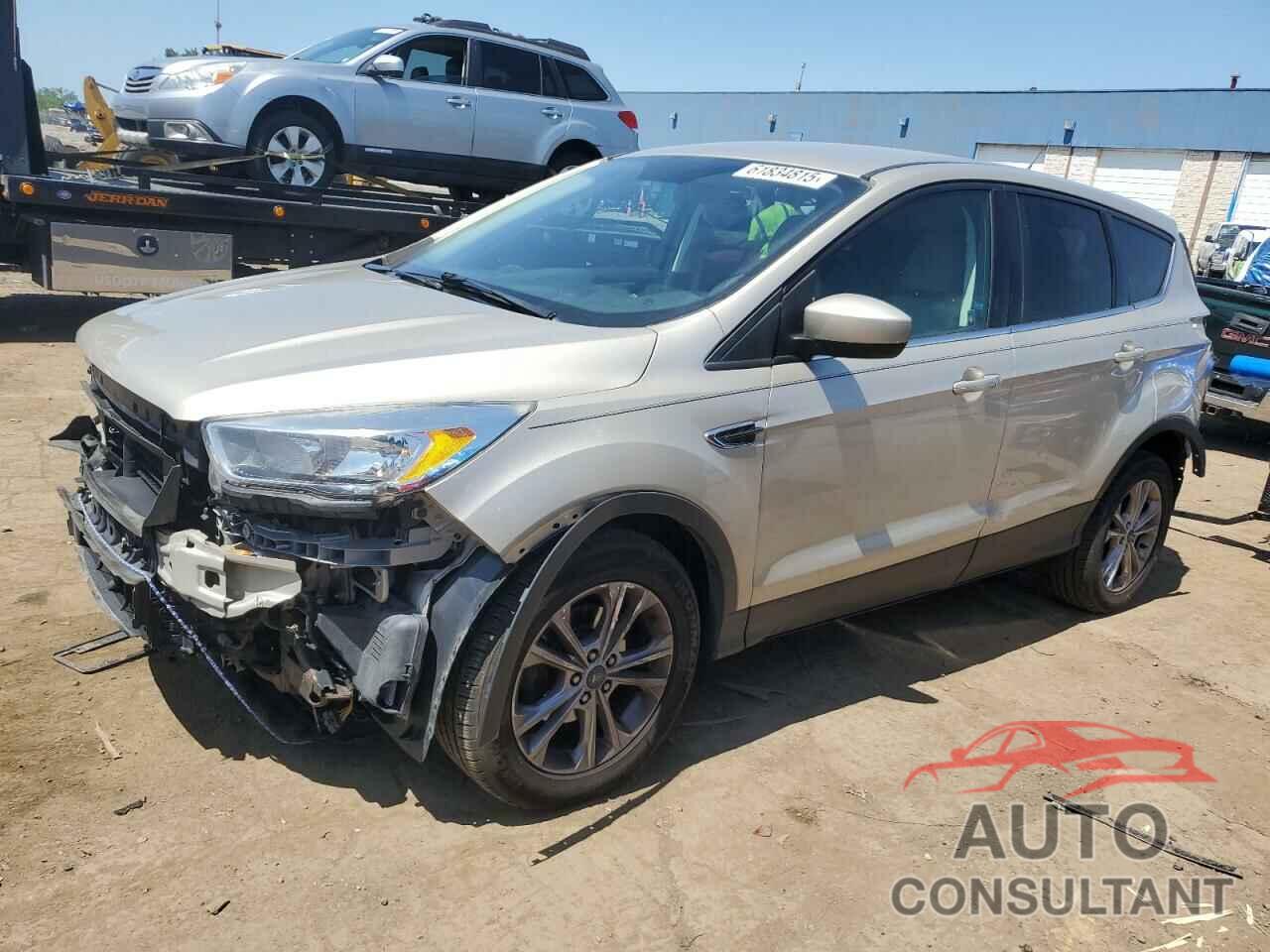 FORD ESCAPE 2017 - 1FMCU0GD2HUC77422