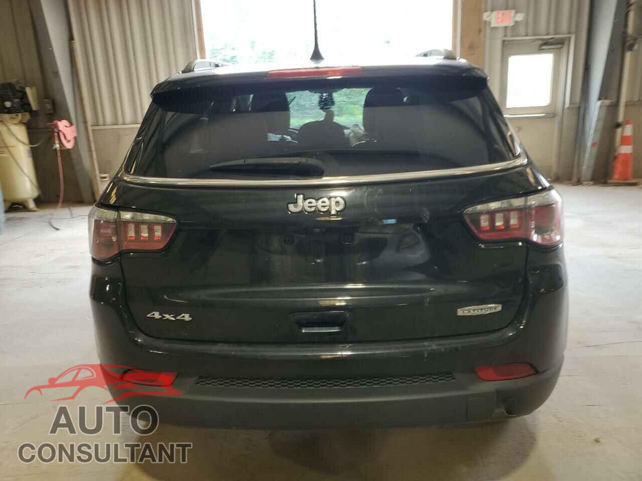 JEEP COMPASS 2018 - 3C4NJDBB1JT480689