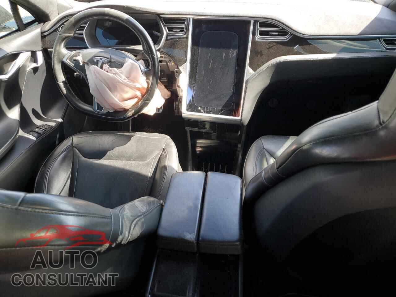TESLA MODEL S 2015 - 5YJSA1E25FF112695
