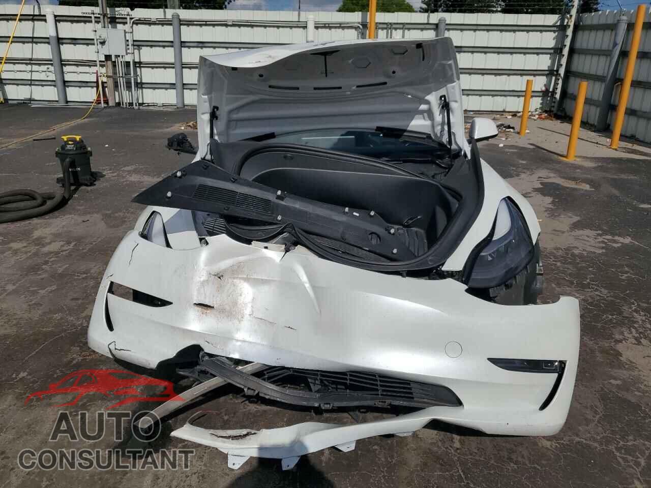 TESLA MODEL 3 2023 - 5YJ3E1EA7PF576489