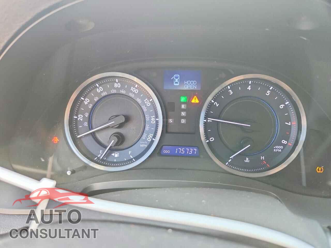 LEXUS IS 2011 - JTHCE5C20B5000464
