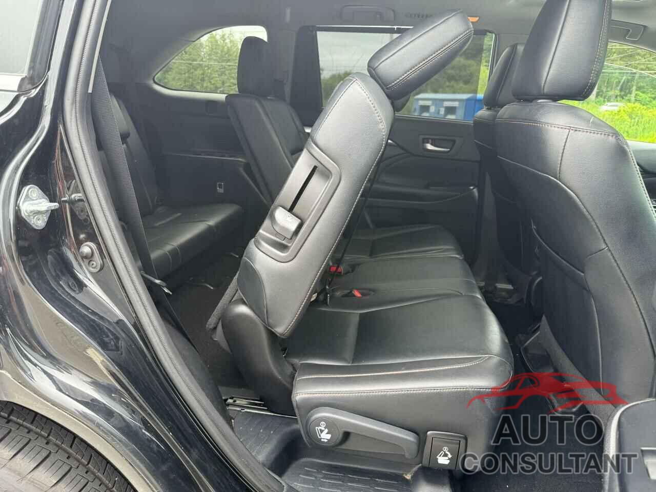 TOYOTA HIGHLANDER 2019 - 5TDJZRFH4KS958795