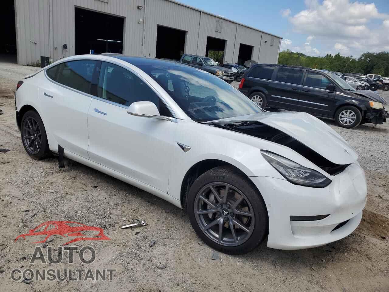 TESLA MODEL 3 2020 - 5YJ3E1EA4LF590697