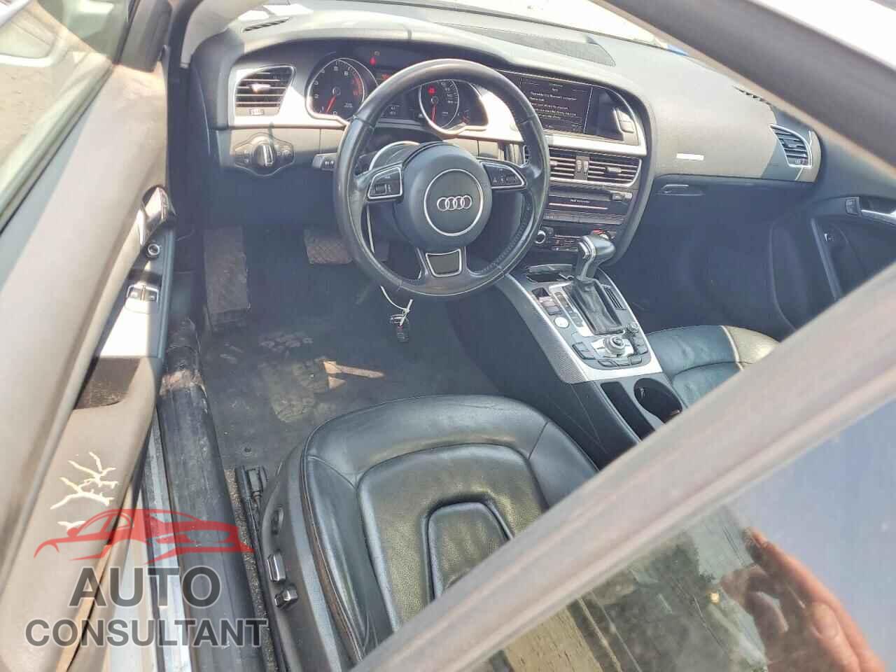 AUDI A5 2013 - WAULFAFR1DA045906
