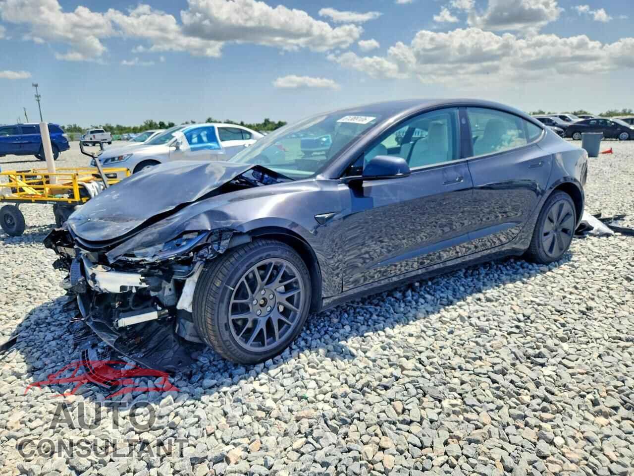 TESLA MODEL 3 2026 - 5YJ3E1EB5TF123524