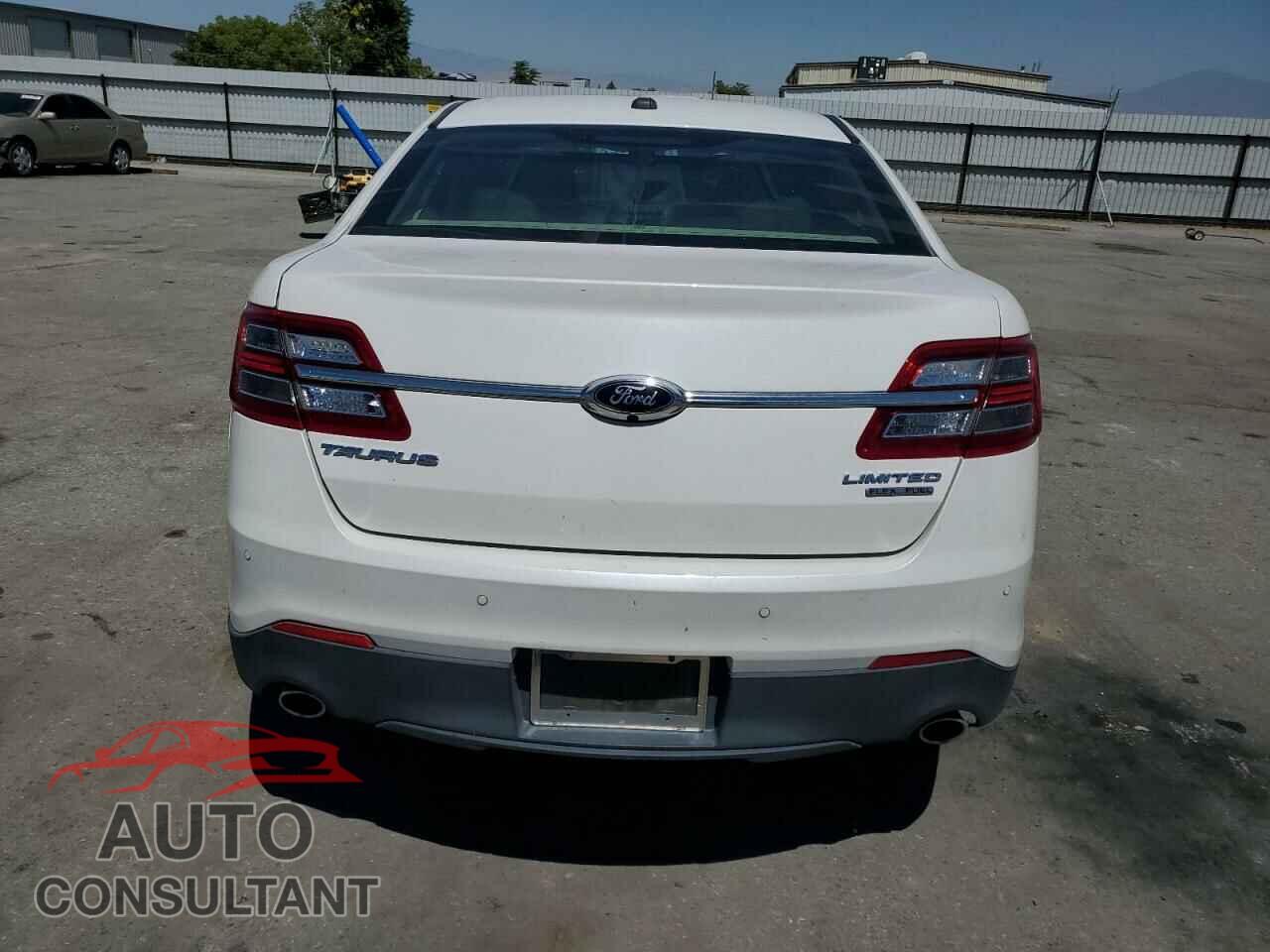 FORD TAURUS 2017 - 1FAHP2F88HG129880