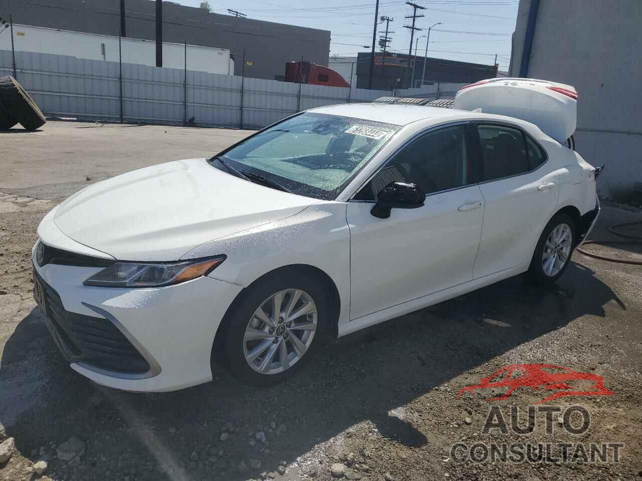 TOYOTA CAMRY 2021 - 4T1C11AK7MU472125