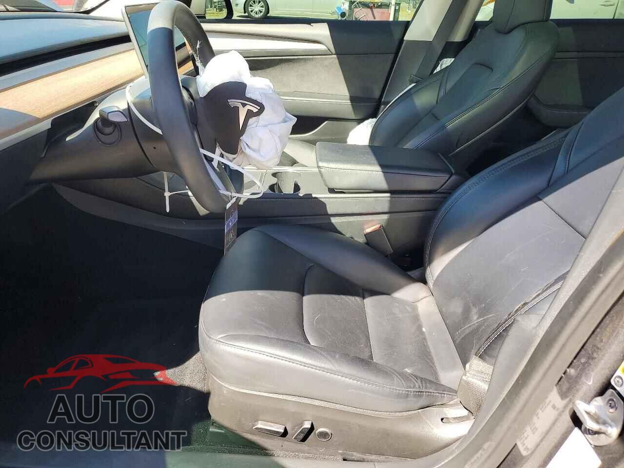 TESLA MODEL 3 2023 - 5YJ3E1EA0PF648679