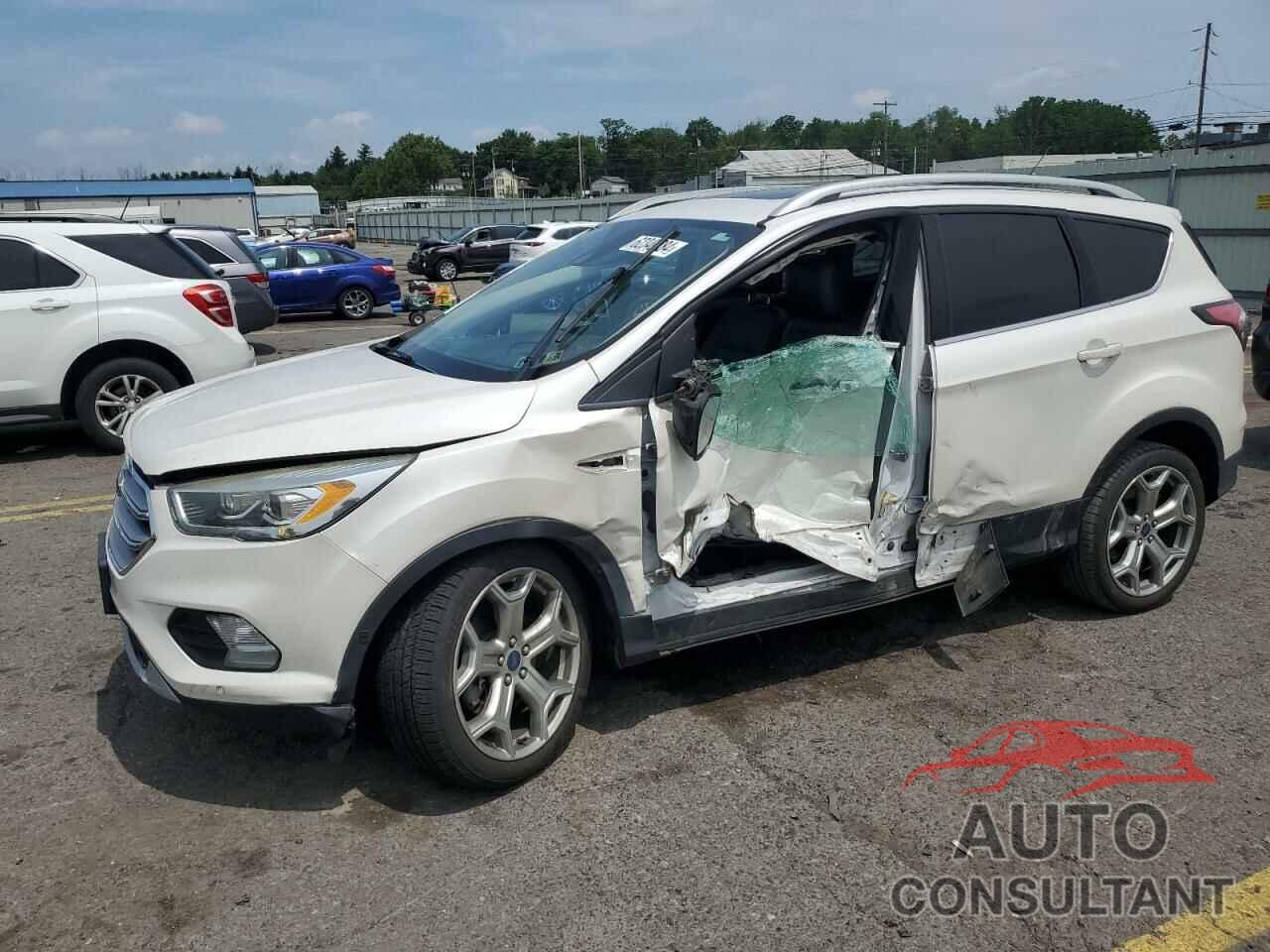 FORD ESCAPE 2017 - 1FMCU9J93HUA56453