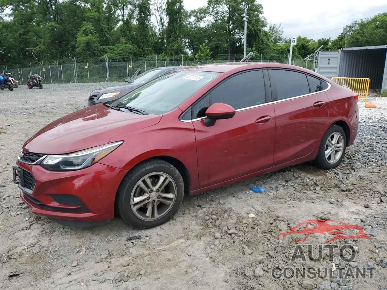 CHEVROLET CRUZE 2018 - 1G1BE5SM1J7229408