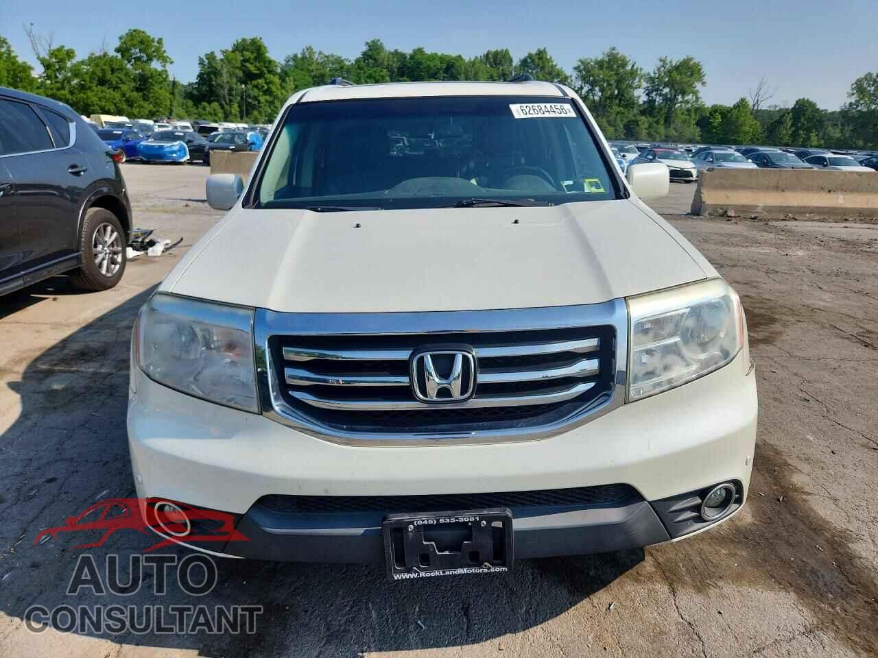 HONDA PILOT 2012 - 5FNYF4H98CB071299